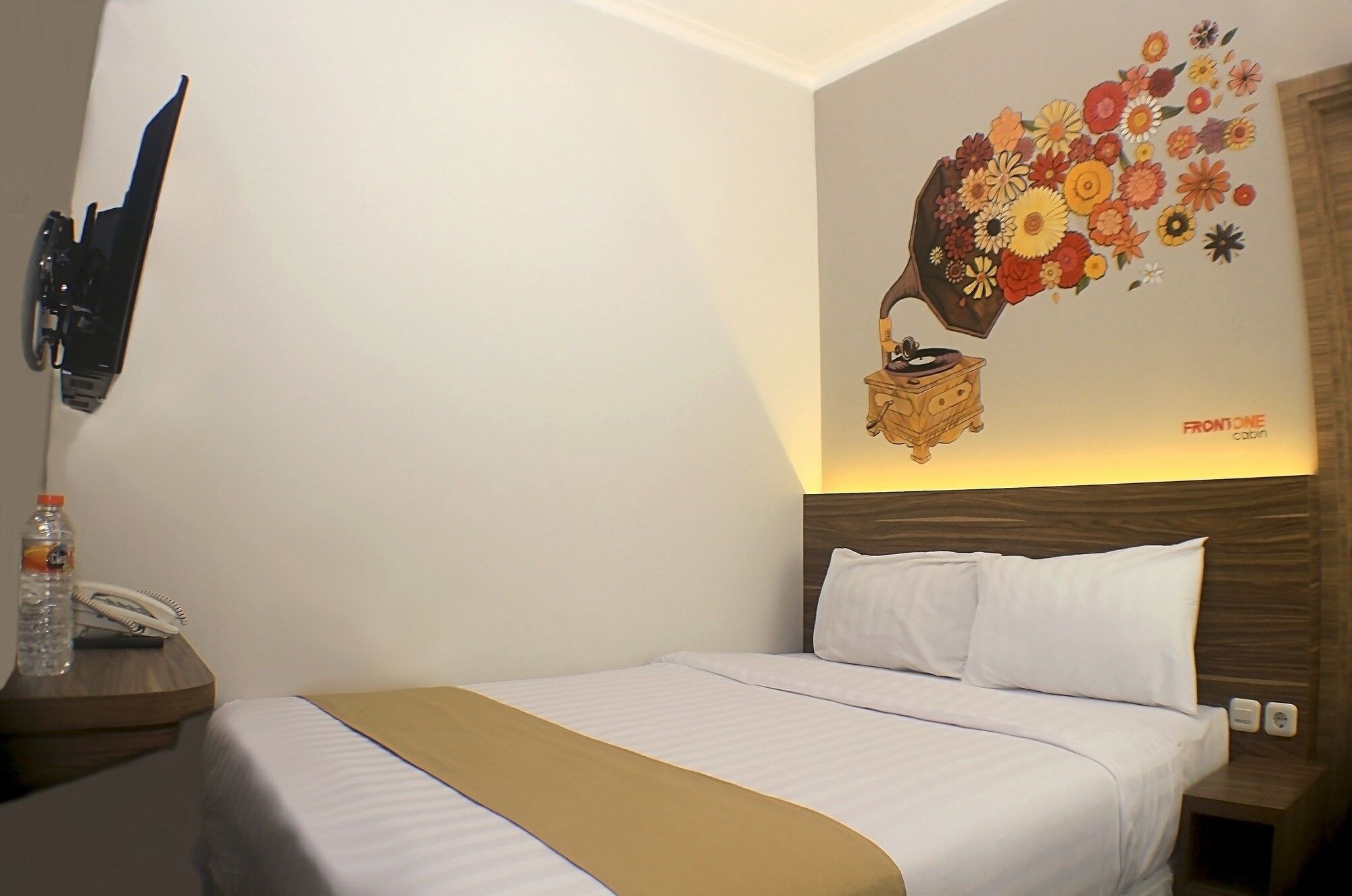 Front One Cabin Malioboro Jogja Yogyakarta Exterior photo